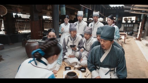 Bon-Appetit-Your-Majesty-2025-S01E06-3.jpg